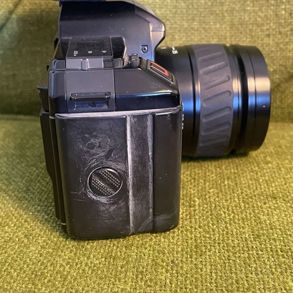 Vintage 1986 Minolta Maxxum 5000 AF SLR 35mm Film Camera - Maxxum 46mm Lens